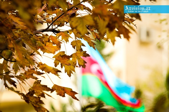 Autumn in Baku - PHOTOS